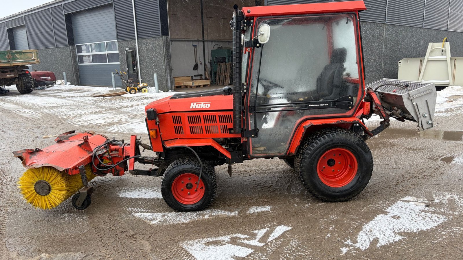 Geräteträger типа Hako Hakotrac 4500 DA M. Sneplov, kost og saltspreder, Gebrauchtmaschine в Roslev (Фотография 2)