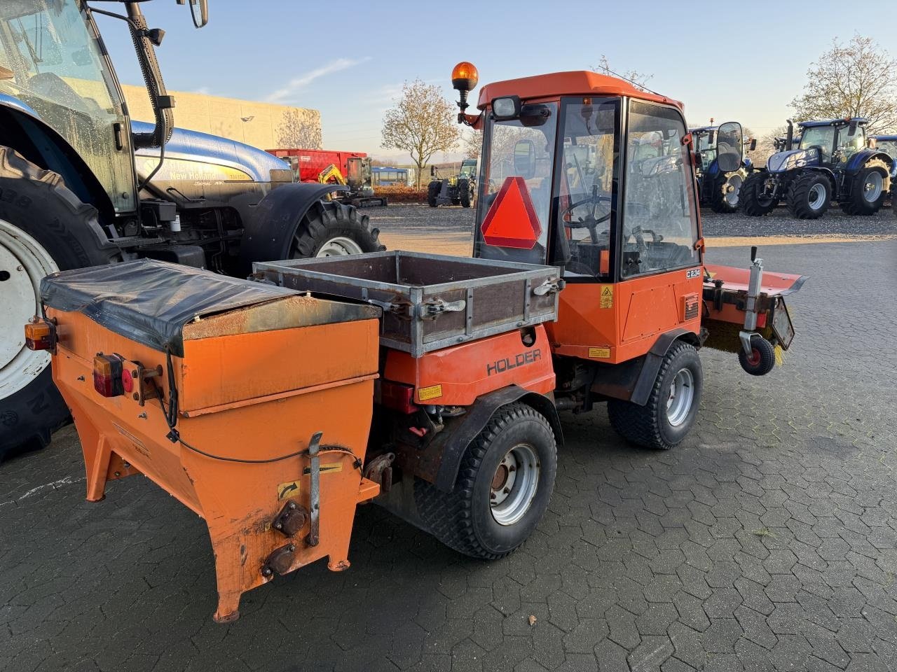 Geräteträger типа Holder C2.34, Gebrauchtmaschine в Hadsten (Фотография 3)