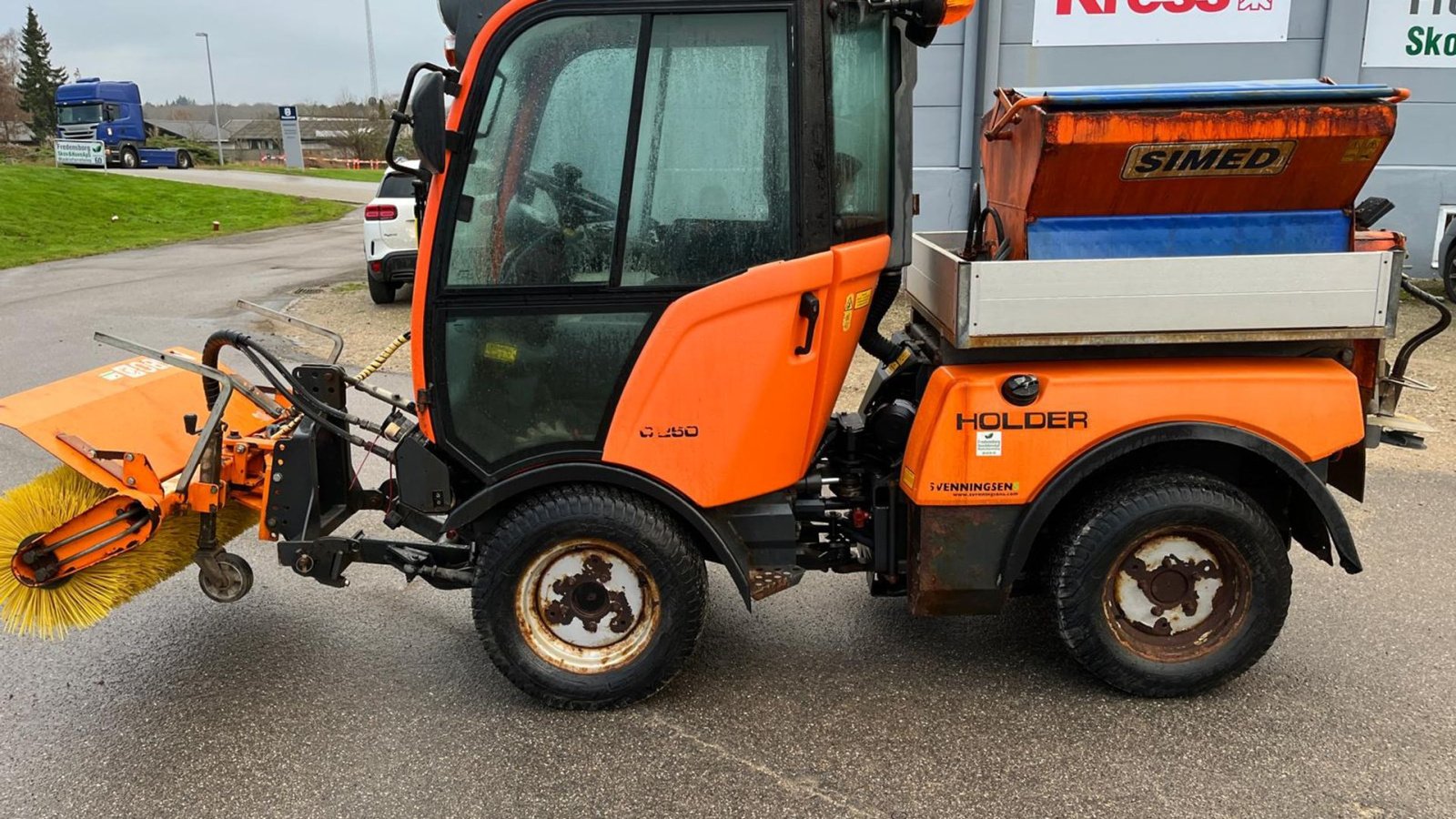 Geräteträger Türe ait Holder C250 212 m. Nesbo Kost, Gebrauchtmaschine içinde Borre (resim 2)