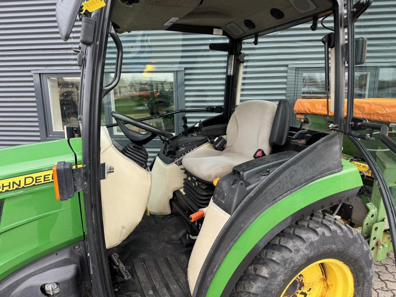 Geräteträger от тип John Deere 2036R, Gebrauchtmaschine в Saksøbing (Снимка 4)