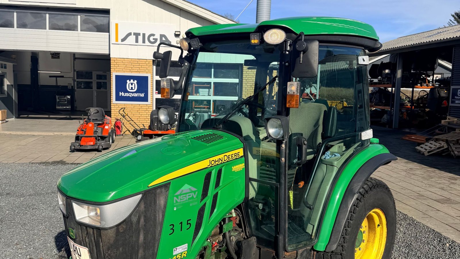 Geräteträger typu John Deere 3045R, Gebrauchtmaschine v Brørup (Obrázek 1)