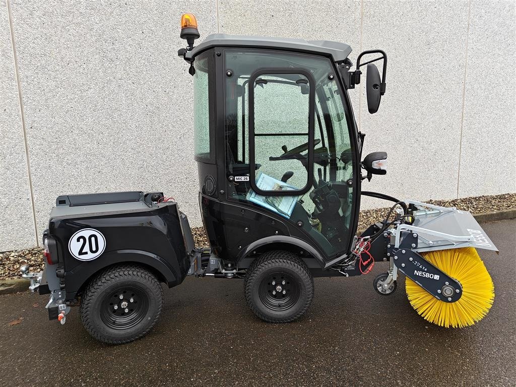 Geräteträger typu Kärcher MIC 26 Inklusiv 120cm Nesbo kost, Gebrauchtmaschine v Holstebro (Obrázek 3)