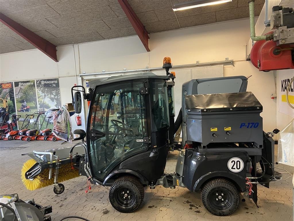 Geräteträger του τύπου Kärcher MIC 26, Gebrauchtmaschine σε Vejle (Φωτογραφία 3)