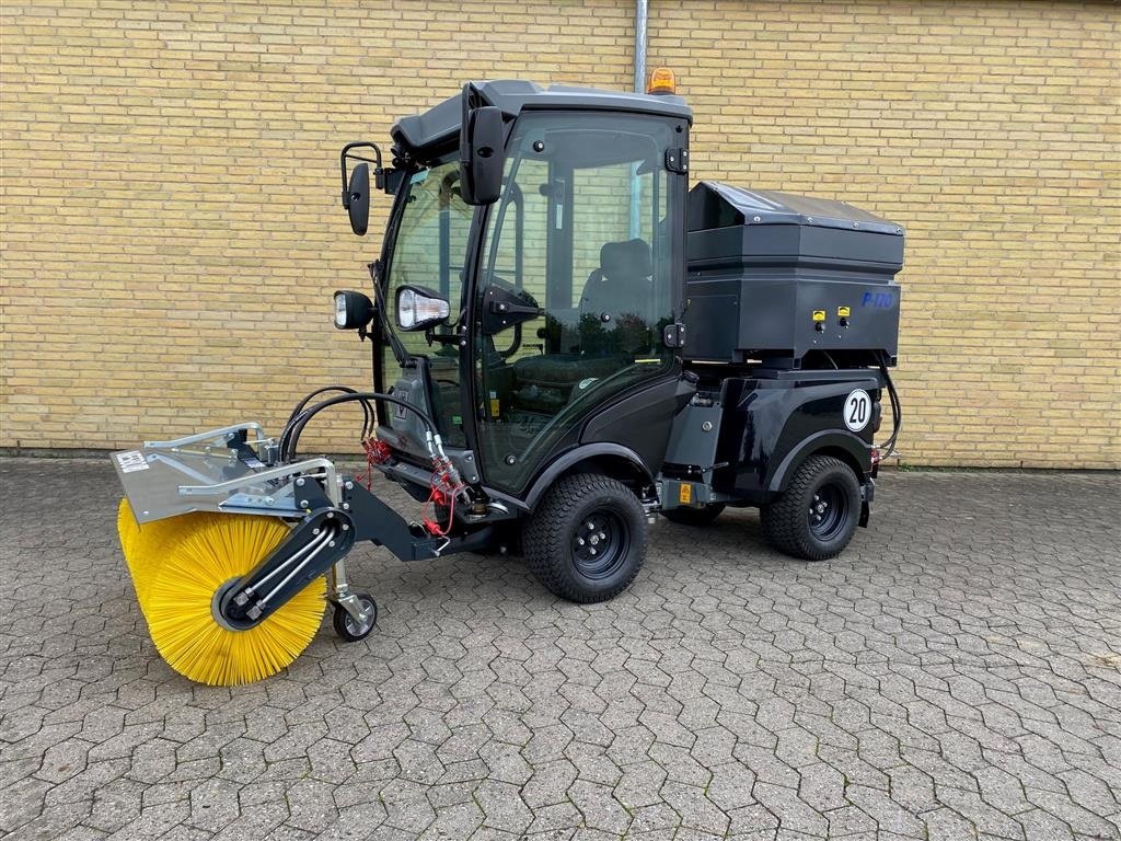 Geräteträger typu Kärcher MIC 26, Gebrauchtmaschine v Kastrup (Obrázek 1)