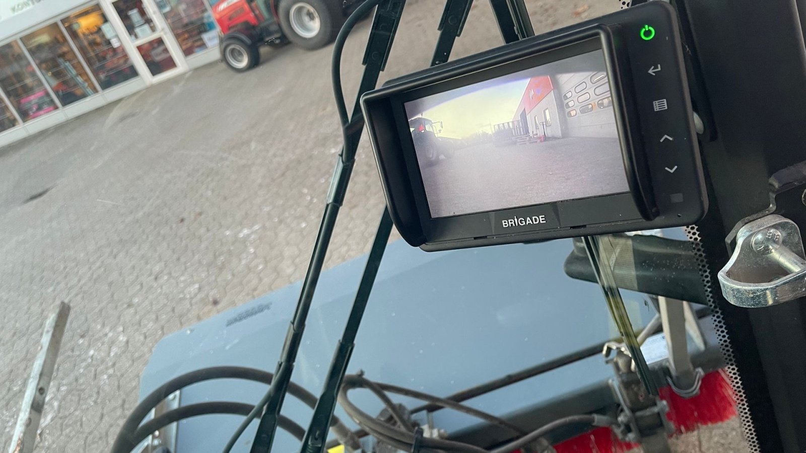 Geräteträger of the type Kärcher MIC 42 med redskaber Mic 42, Gebrauchtmaschine in Helsinge (Picture 7)