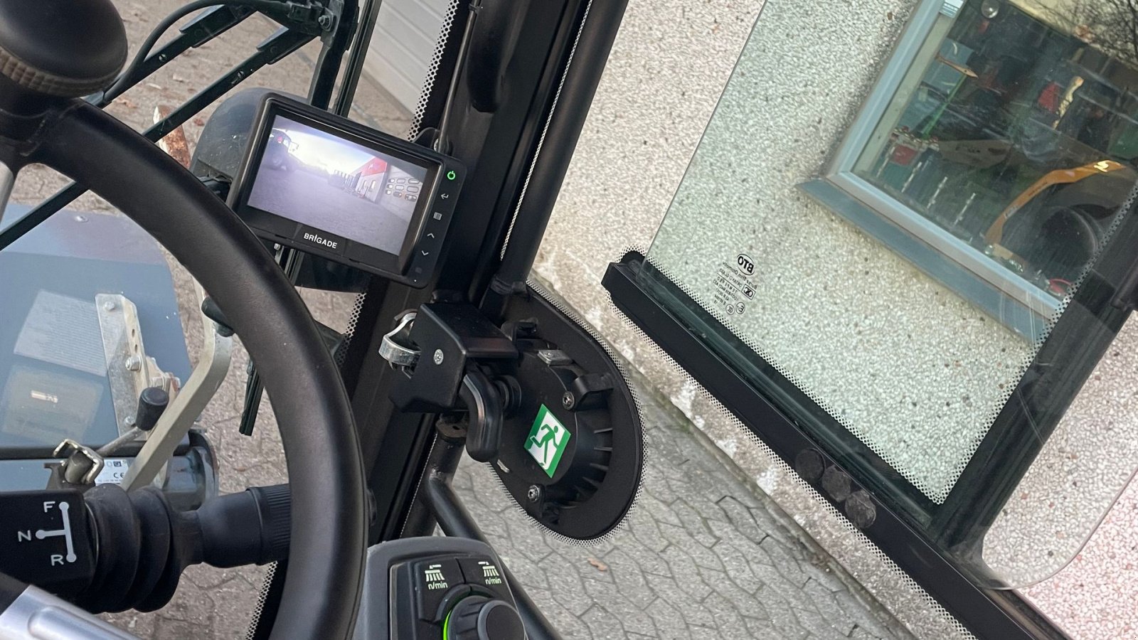 Geräteträger of the type Kärcher MIC 42 med redskaber Mic 42, Gebrauchtmaschine in Helsinge (Picture 10)