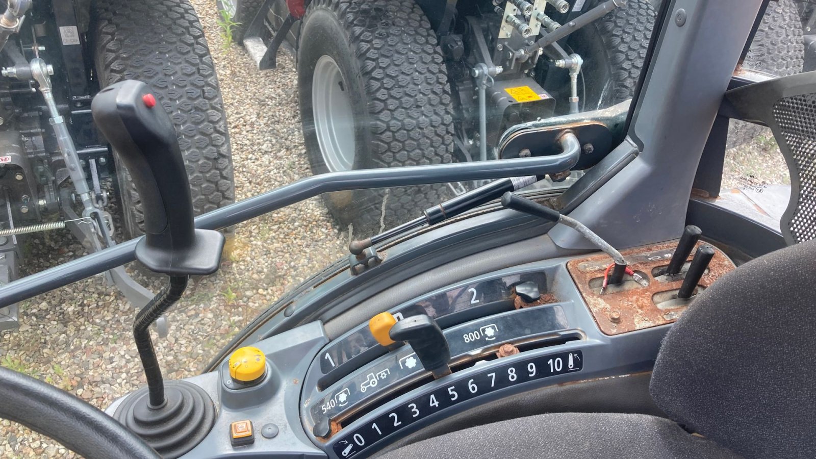 Geräteträger типа Kubota STW37 Kun 1145 timer, Gebrauchtmaschine в Roskilde (Фотография 11)