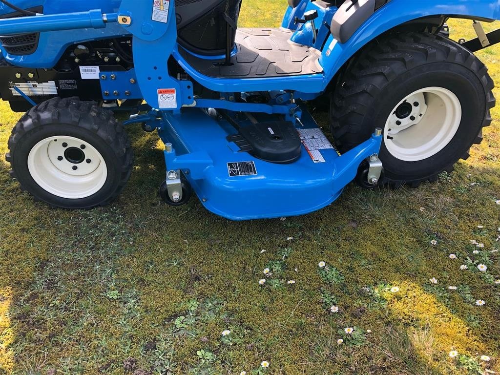 Geräteträger типа LS Tractor MT1.25 Med Klipper og frontlæsser, Gebrauchtmaschine в Herning (Фотография 12)