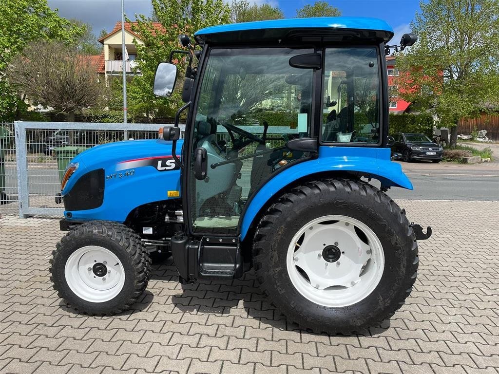 Geräteträger Türe ait LS Tractor MT3.40 Gear, Kabine, Gebrauchtmaschine içinde Herning (resim 5)