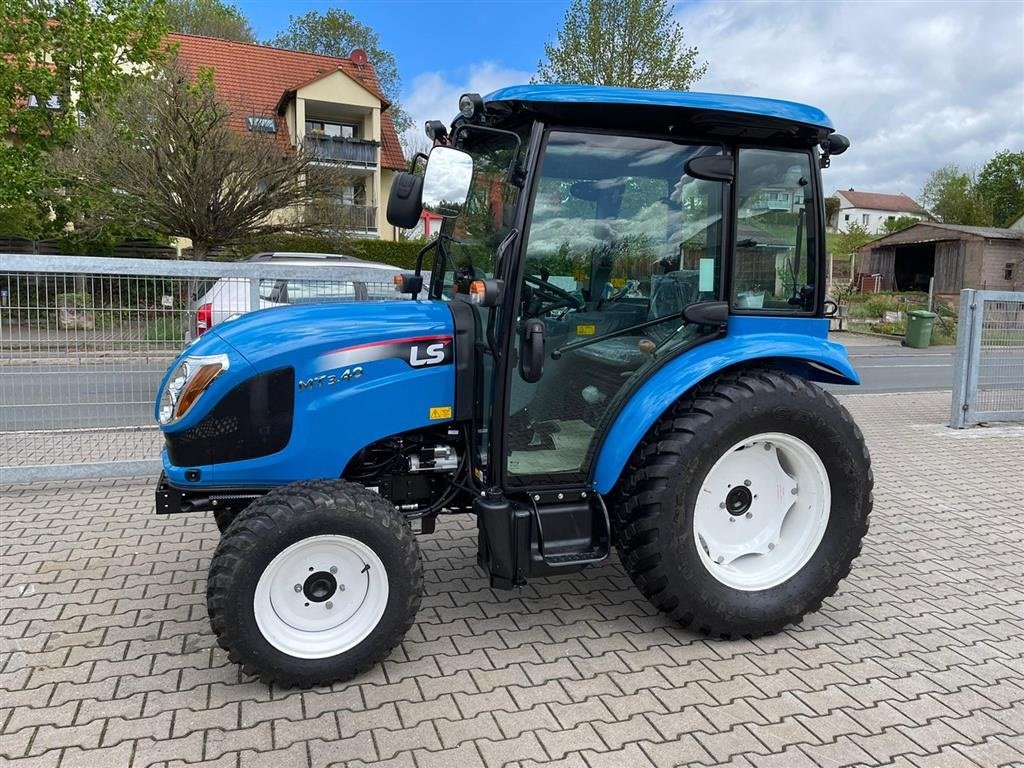 Geräteträger Türe ait LS Tractor MT3.40 Gear, Kabine, Gebrauchtmaschine içinde Herning (resim 16)