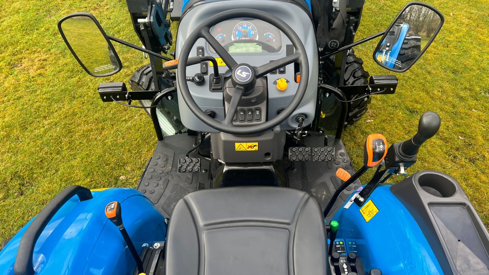Geräteträger vrste LS Tractor MT3.40 Gear, Gebrauchtmaschine v Herning (Slika 3)