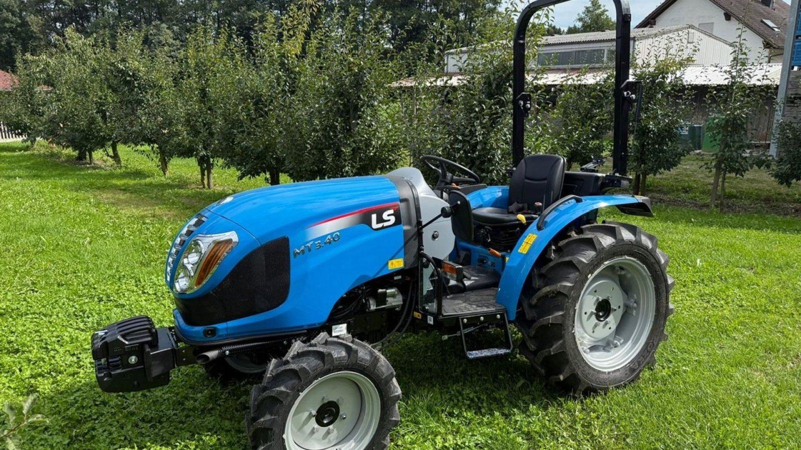 Geräteträger des Typs LS Tractor MT3.40 Gear, Gebrauchtmaschine in Herning (Bild 1)