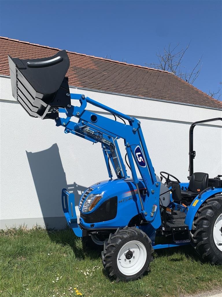 Geräteträger des Typs LS Tractor MT3.40 Gear, Gebrauchtmaschine in Herning (Bild 16)