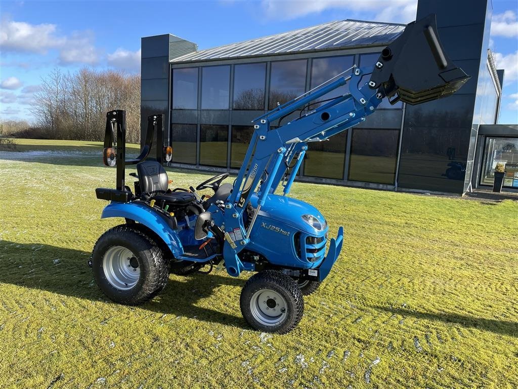 Geräteträger typu LS Tractor XJ25 HST Frontlæsser, plænedæk, Gebrauchtmaschine v Herning (Obrázek 5)