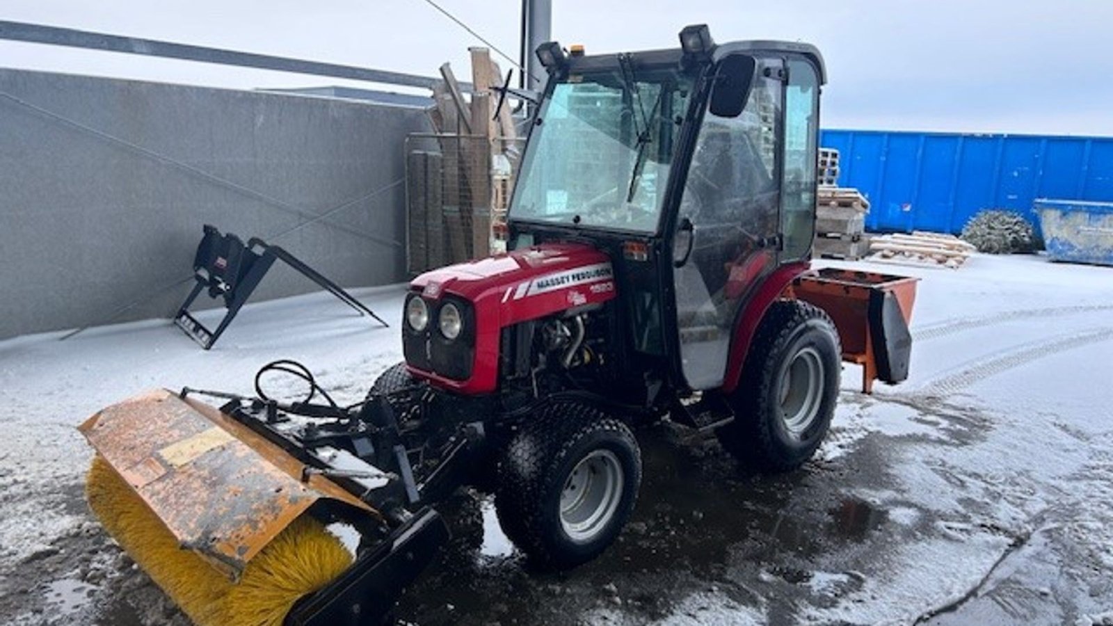 Geräteträger of the type Massey Ferguson 1523 1523 HST, Gebrauchtmaschine in Kastrup (Picture 1)
