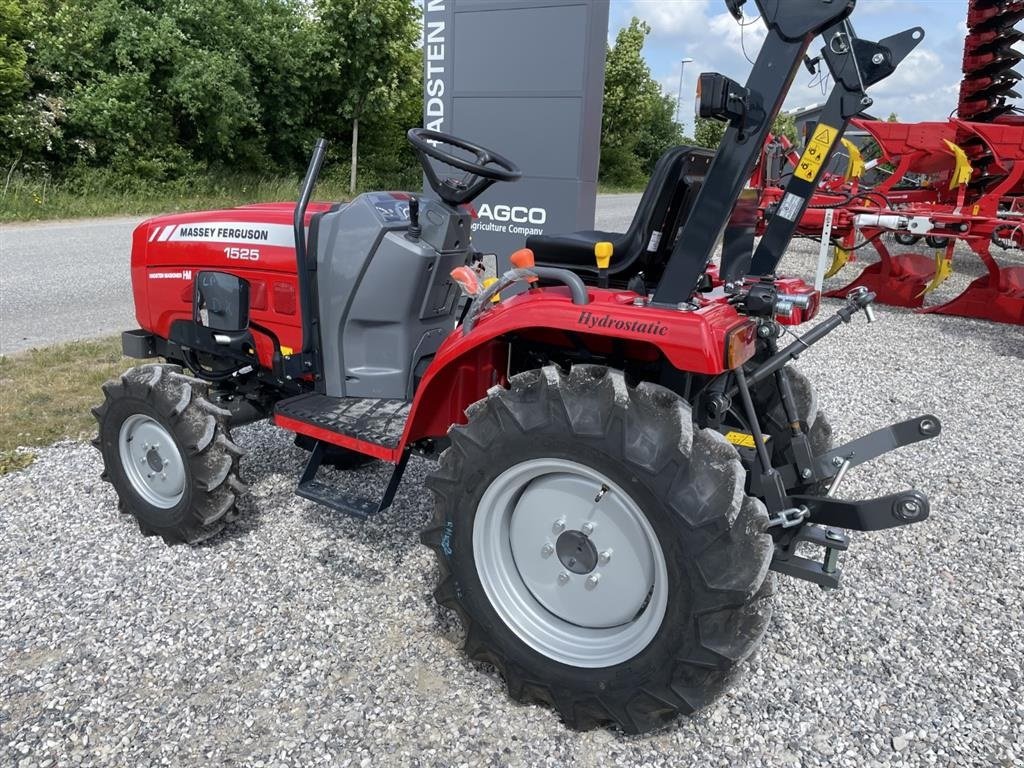 Geräteträger des Typs Massey Ferguson 1525 Hydrostatic, Gebrauchtmaschine in Hadsten (Bild 5)