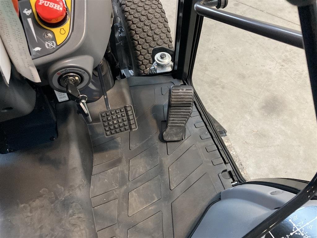 Geräteträger Türe ait Massey Ferguson 1740 HC Frontlift/pto og 150 cm fejemaskine, Gebrauchtmaschine içinde Roskilde (resim 12)