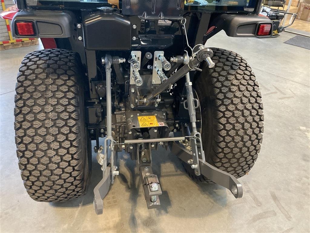 Geräteträger Türe ait Massey Ferguson 1740 HC Frontlift/pto og 150 cm fejemaskine, Gebrauchtmaschine içinde Roskilde (resim 5)