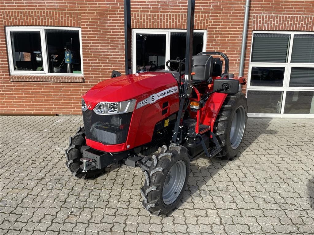 Geräteträger του τύπου Massey Ferguson 1740E, Gebrauchtmaschine σε Hadsten (Φωτογραφία 3)