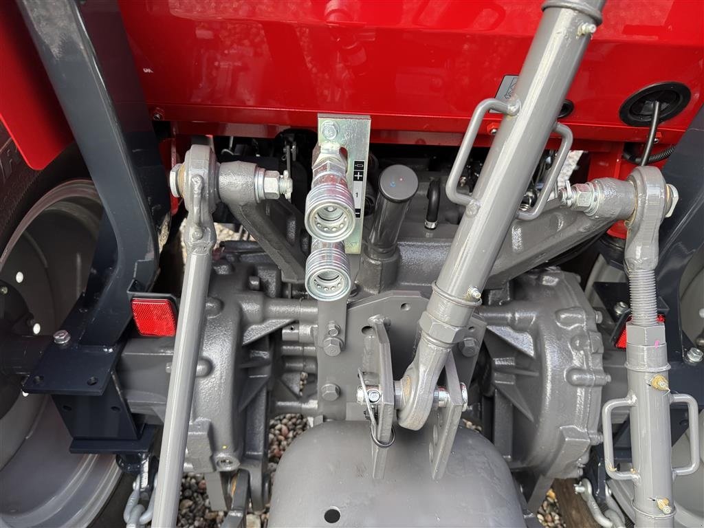 Geräteträger des Typs Massey Ferguson 1755 E, Gebrauchtmaschine in Hadsten (Bild 9)