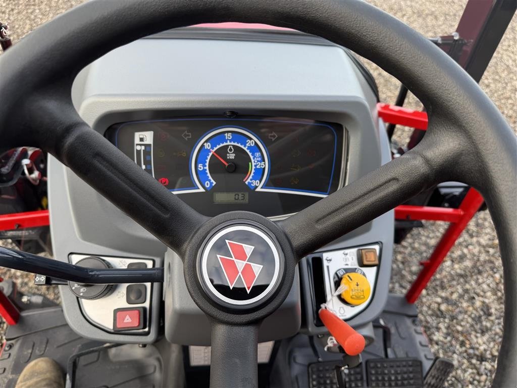 Geräteträger des Typs Massey Ferguson 1755 E, Gebrauchtmaschine in Hadsten (Bild 11)