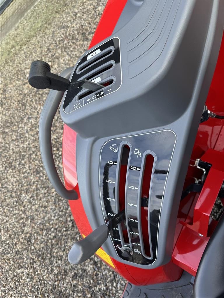 Geräteträger des Typs Massey Ferguson 1755 E, Gebrauchtmaschine in Hadsten (Bild 10)