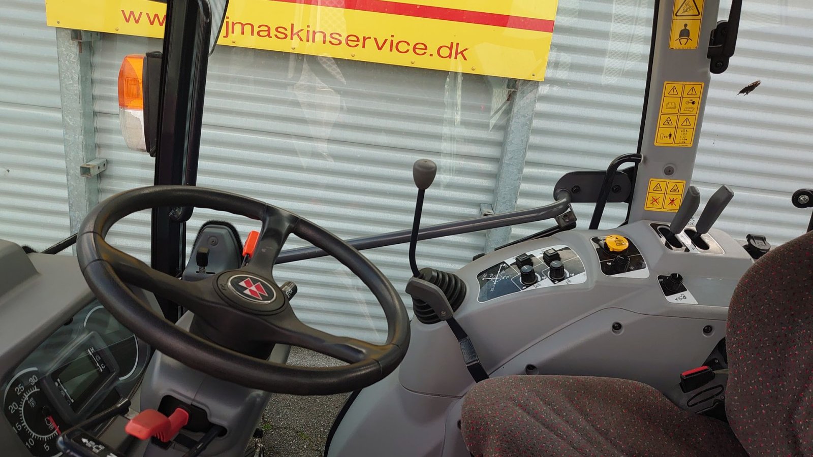 Geräteträger типа Massey Ferguson 1765 M HC, Gebrauchtmaschine в Nørresundby (Фотография 17)