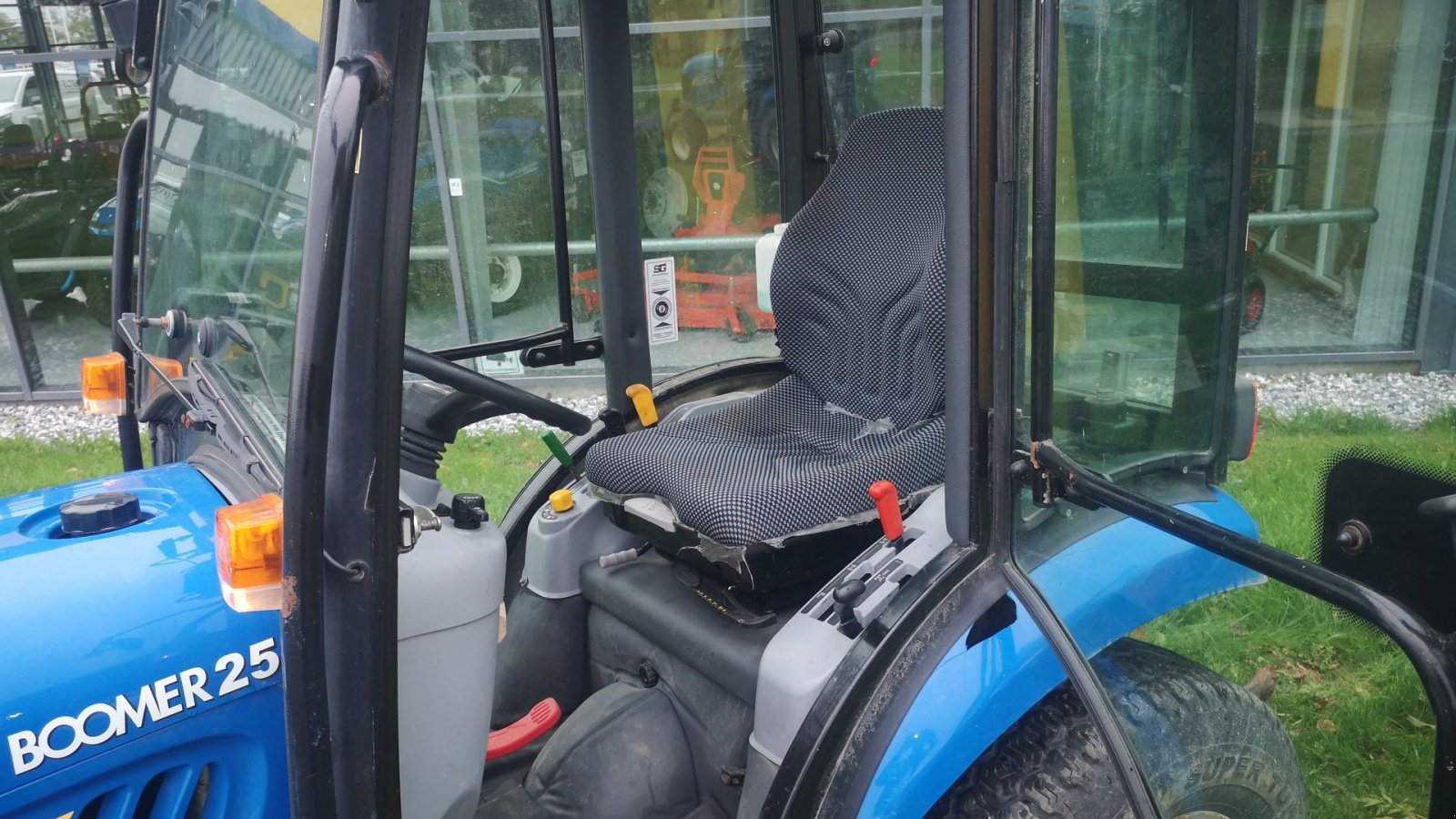 Geräteträger typu New Holland Boomer 25, Gebrauchtmaschine v Glamsbjerg (Obrázek 11)