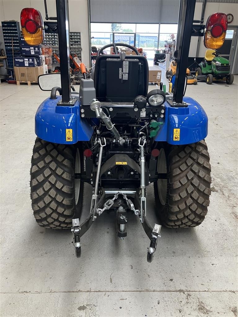 Geräteträger des Typs New Holland Boomer 25, Gebrauchtmaschine in Glamsbjerg (Bild 3)