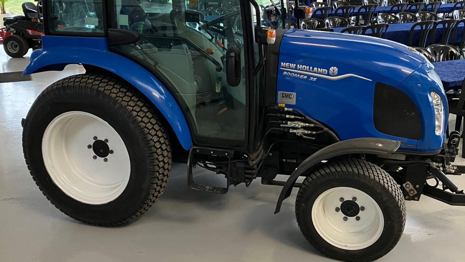 Geräteträger des Typs New Holland BOOMER 35 HST Hydrostatisk, Gebrauchtmaschine in Glamsbjerg (Bild 4)