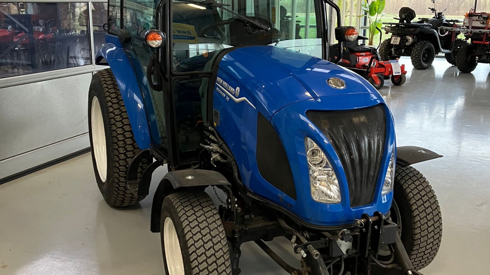 Geräteträger des Typs New Holland BOOMER 35 HST Hydrostatisk, Gebrauchtmaschine in Glamsbjerg (Bild 1)