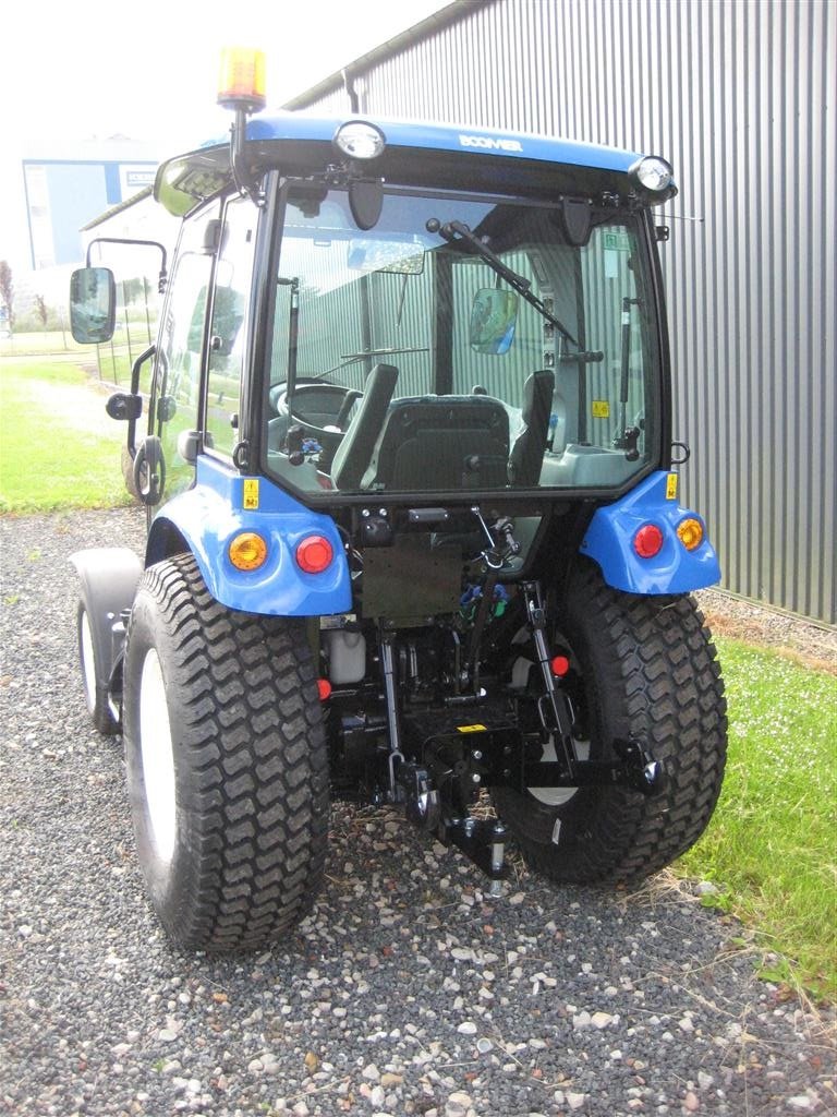 Geräteträger des Typs New Holland BOOMER 35 HST, Gebrauchtmaschine in Glamsbjerg (Bild 3)