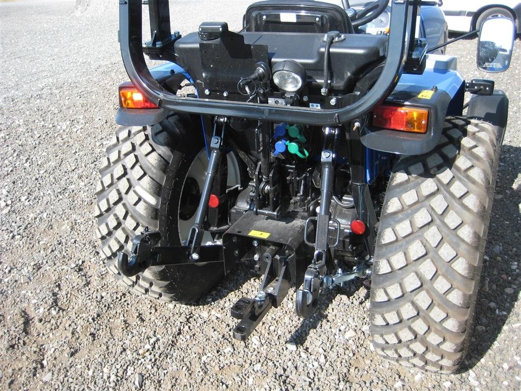 Geräteträger typu New Holland BOOMER 35 HST, Gebrauchtmaschine v Glamsbjerg (Obrázek 10)