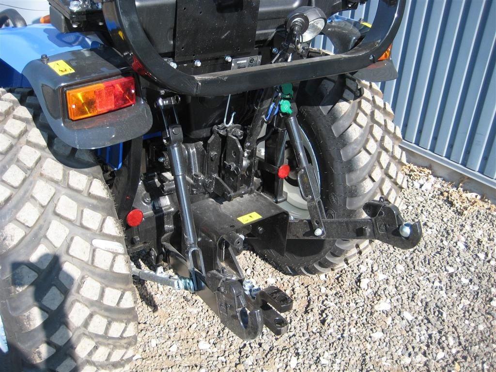 Geräteträger typu New Holland BOOMER 35 HST, Gebrauchtmaschine v Glamsbjerg (Obrázek 7)