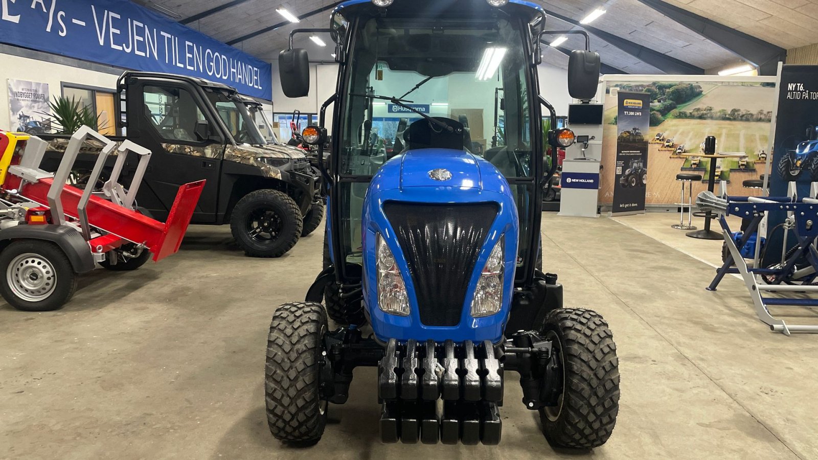 Geräteträger of the type New Holland BOOMER 40 HST Fabriksny, Gebrauchtmaschine in Holstebro (Picture 3)