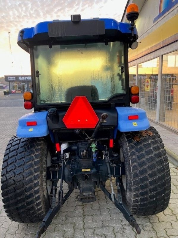 Geräteträger Türe ait New Holland BOOMER 54D, Gebrauchtmaschine içinde Brønderslev (resim 3)