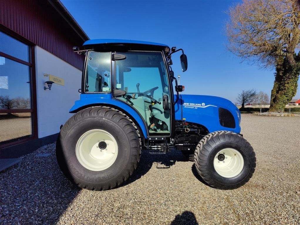 Geräteträger des Typs New Holland Boomer 55 CAB, Gebrauchtmaschine in Storvorde (Bild 4)