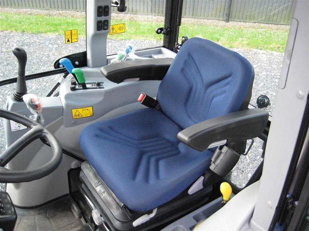 Geräteträger des Typs New Holland Boomer 55 Frontlift / Front PTO, Gebrauchtmaschine in Glamsbjerg (Bild 9)