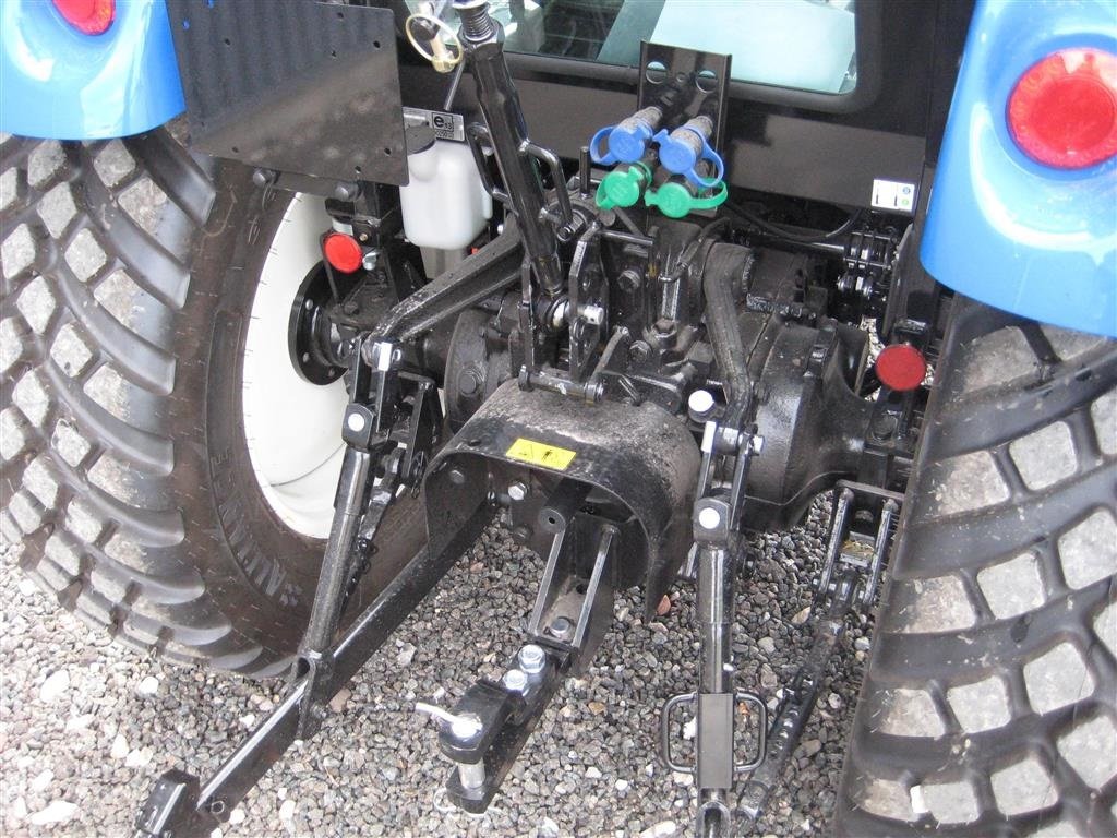 Geräteträger des Typs New Holland Boomer 55 Frontlift / Front PTO, Gebrauchtmaschine in Glamsbjerg (Bild 4)