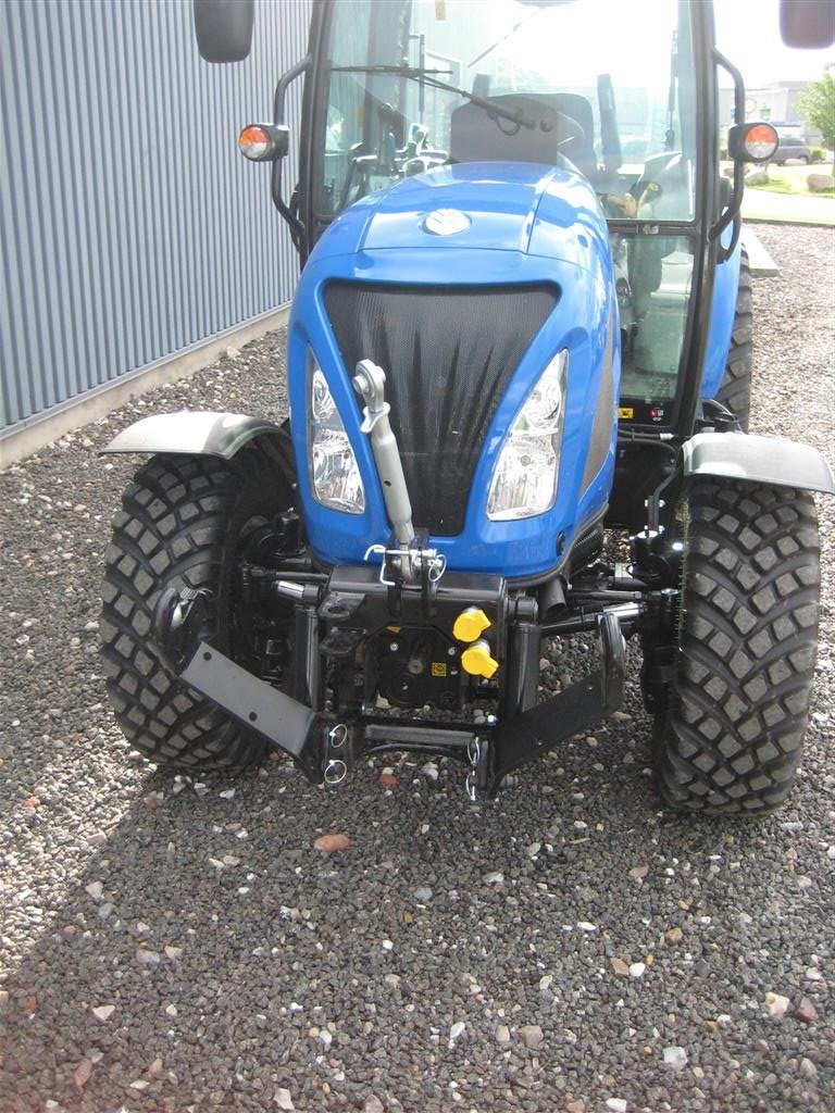 Geräteträger des Typs New Holland Boomer 55 Frontlift / Front PTO, Gebrauchtmaschine in Glamsbjerg (Bild 7)