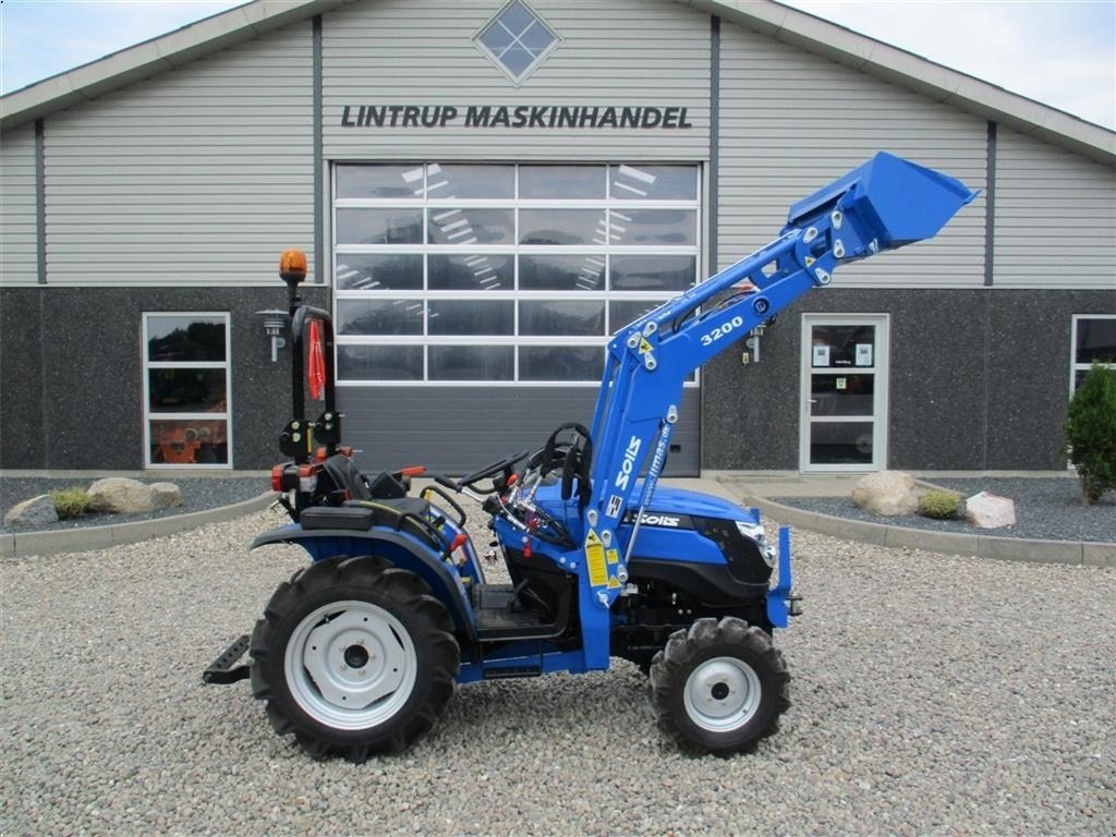 Geräteträger Türe ait Solis 26 Gearmaskine med servostyrring og fuldhydraulisk frontlæsser, Gebrauchtmaschine içinde Lintrup (resim 7)