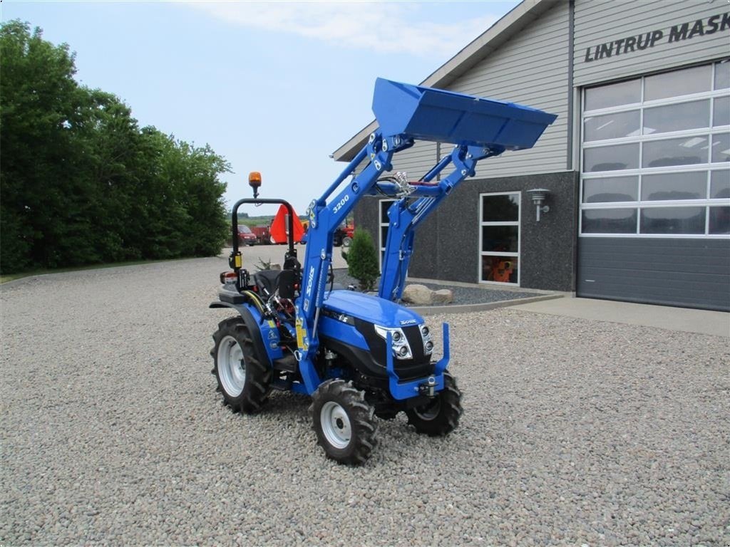 Geräteträger Türe ait Solis 26 Gearmaskine med servostyrring og fuldhydraulisk frontlæsser, Gebrauchtmaschine içinde Lintrup (resim 18)