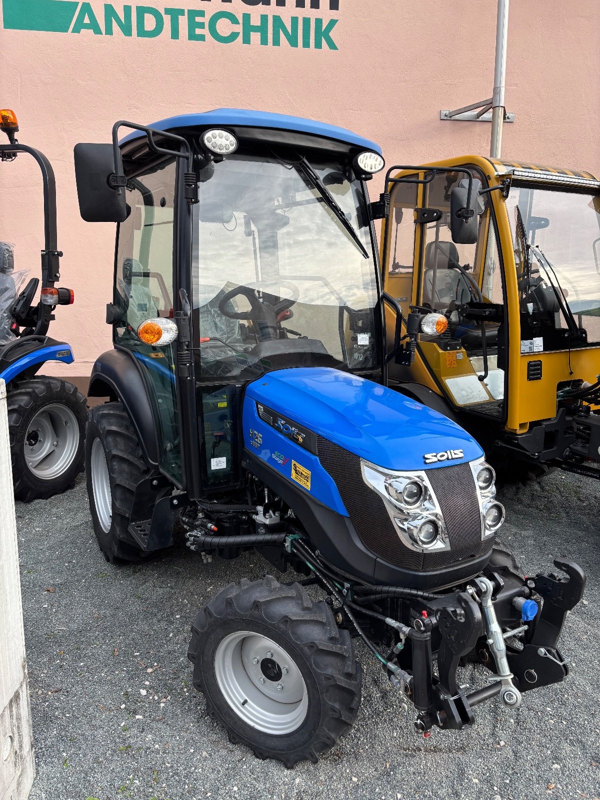 Geräteträger a típus Solis 26 HST, Neumaschine ekkor: Hagenbüchach (Kép 1)