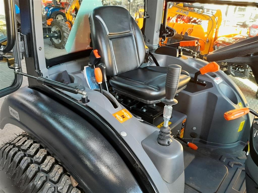 Geräteträger del tipo Solis 26  kabine/frontlæsser/græsdæk, Gebrauchtmaschine en Rødekro (Imagen 6)