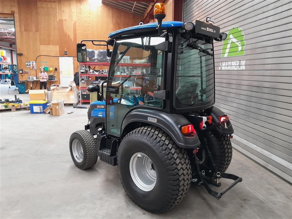 Geräteträger typu Solis 26 med kabine, Gebrauchtmaschine v Rødekro (Obrázek 16)