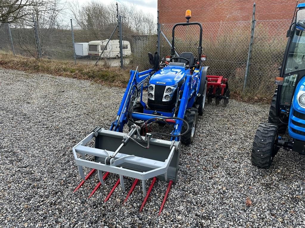 Geräteträger typu Solis 26, Gebrauchtmaschine v Herning (Obrázek 1)