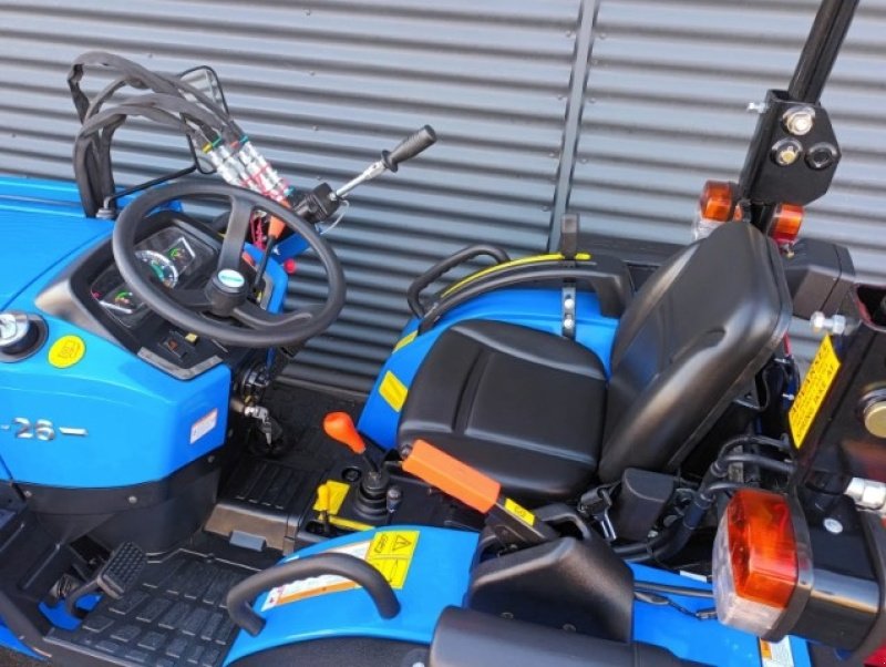 Geräteträger des Typs Solis 26, Gebrauchtmaschine in Fårevejle (Bild 8)