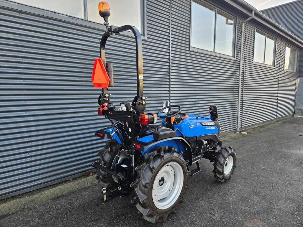 Geräteträger типа Solis 26, Gebrauchtmaschine в Fårevejle (Фотография 3)