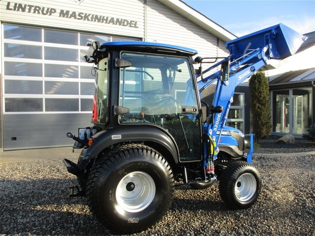 Geräteträger Türe ait Solis H26 HST Med kabine, turf hjul og frontlæsser., Gebrauchtmaschine içinde Lintrup (resim 19)