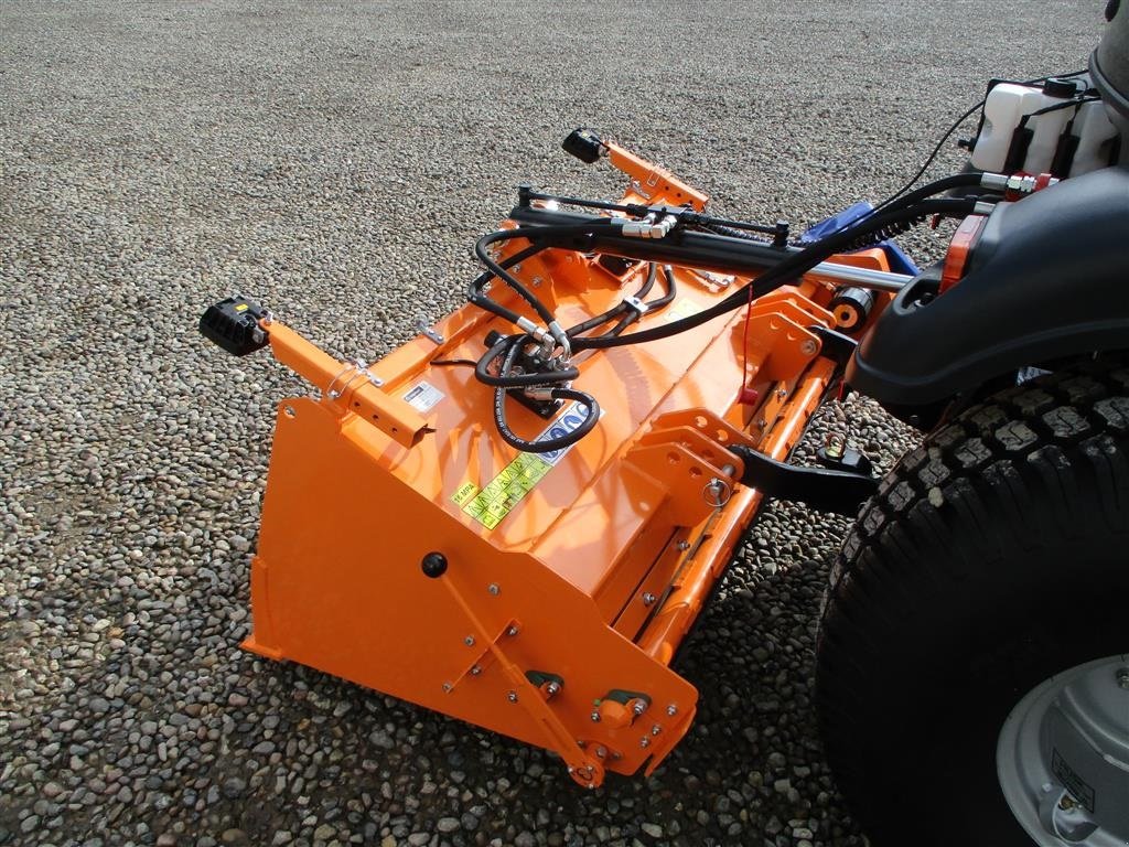 Geräteträger typu Solis H26 HST SNOW EDITION med frontlift, front PTO, Vario SHL150 sneplov og SSP140 saltudlægger, Gebrauchtmaschine v Lintrup (Obrázek 15)